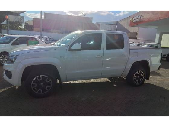 VOLKSWAGEN AMAROK 3.0 V6 TDI DIESEL COMFORTLINE CD 4MOTION AUTOMÁTICO